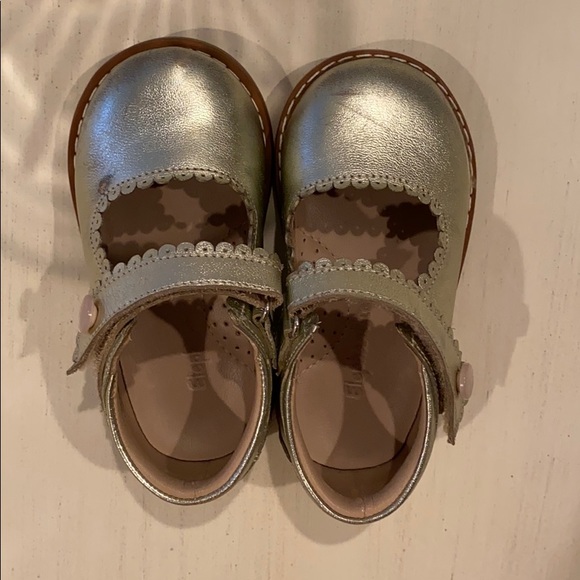 Elephantito Size 19 Gold Mary Janes - Picture 4 of 5